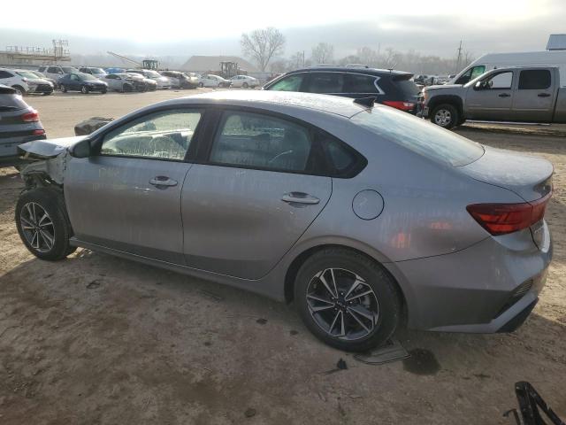 3KPF24AD6PE692750 - 2023 KIA FORTE LX GRAY photo 2