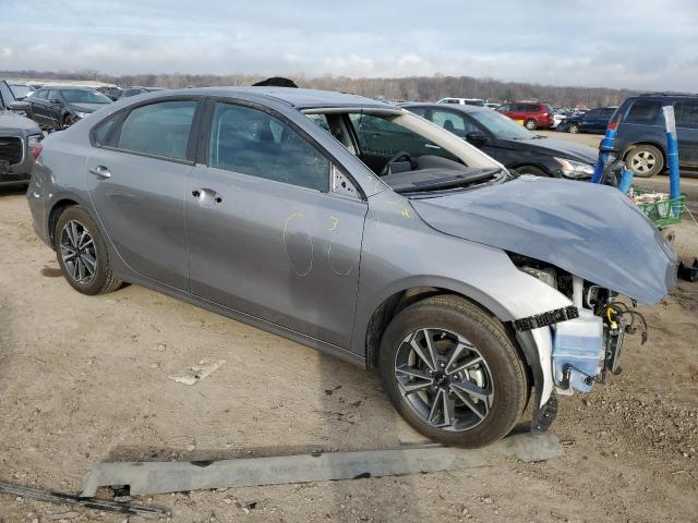 3KPF24AD6PE692750 - 2023 KIA FORTE LX GRAY photo 4