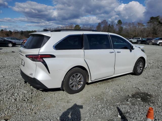 5TDYSKFC4NS060250 - 2022 TOYOTA SIENNA XLE WHITE photo 3