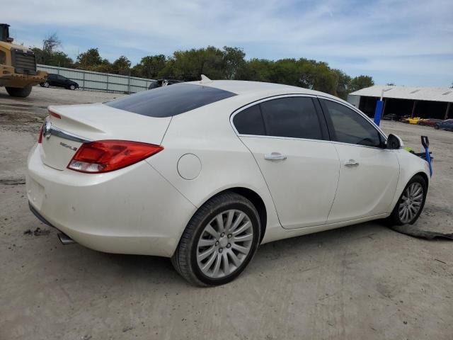 2G4GS5EV4D9175997 - 2013 BUICK REGAL PREMIUM WHITE photo 3