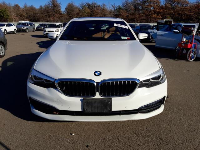 WBAJA7C56JWC75310 - 2018 BMW 530 XI WHITE photo 5