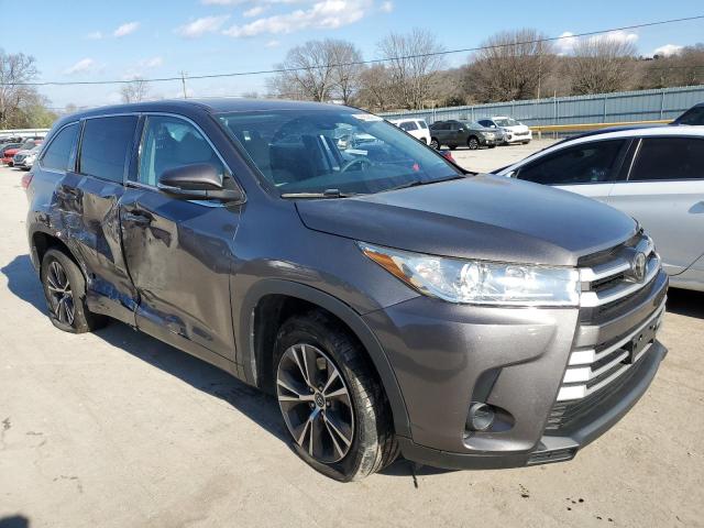 5TDZARFH6HS023961 - 2017 TOYOTA HIGHLANDER LE GRAY photo 4