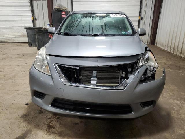 3N1CN7AP0EL840246 - 2014 NISSAN VERSA S GRAY photo 5