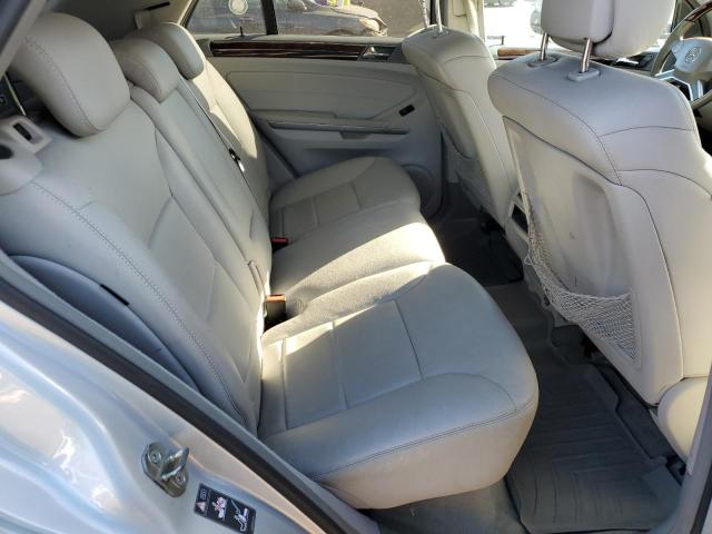 4JGBB8GB1BA631583 - 2011 MERCEDES-BENZ ML 350 4MATIC SILVER photo 11