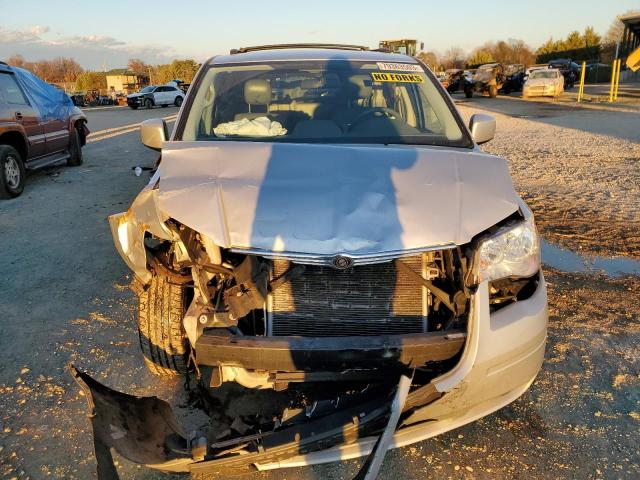 2A8HR54P88R621865 - 2008 CHRYSLER TOWN & COU TOURING ნაცრისფერი ფოტო 5