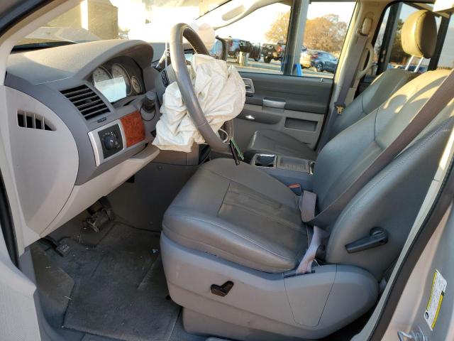 2A8HR54P88R621865 - 2008 CHRYSLER TOWN & COU TOURING ნაცრისფერი ფოტო 7