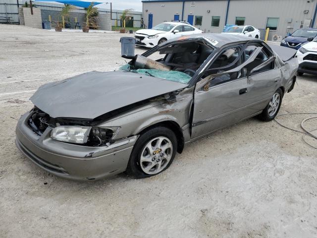 4T1BF22K2YU112283 - 2000 TOYOTA CAMRY LE GRAY photo 1