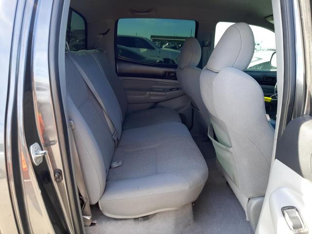 3TMJU4GN2BM114082 - 2011 TOYOTA TACOMA DOUBLE CAB PRERUNNER GRAY photo 11