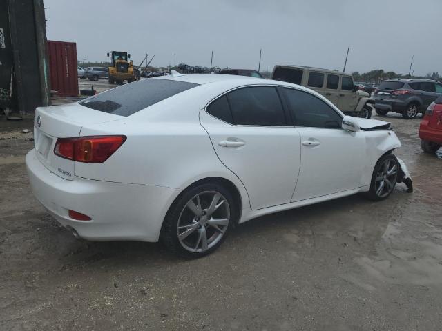 JTHBF5C22A5108432 - 2010 LEXUS IS 250 WHITE photo 3