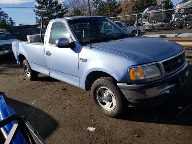 1FTDF1723VNB25890 - 1997 FORD F150 BLUE photo 4