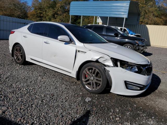 5XXGR4A66DG109503 - 2013 KIA OPTIMA SX WHITE photo 4