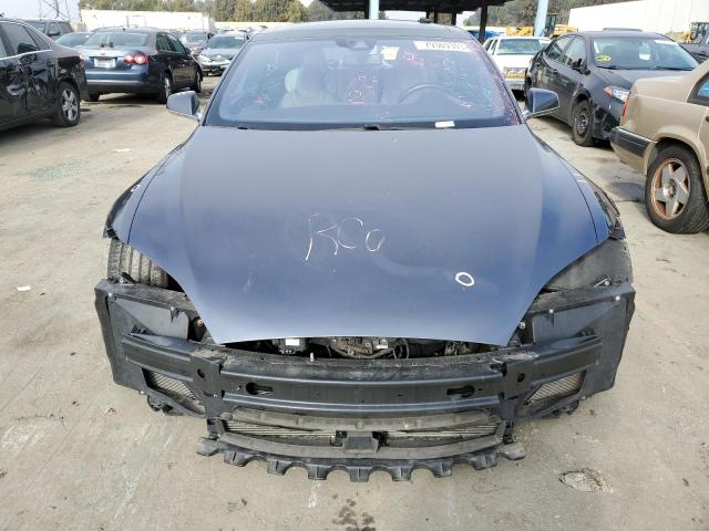5YJSA1E28FF114537 - 2015 TESLA MODEL S ნაცრისფერი ფოტო 5