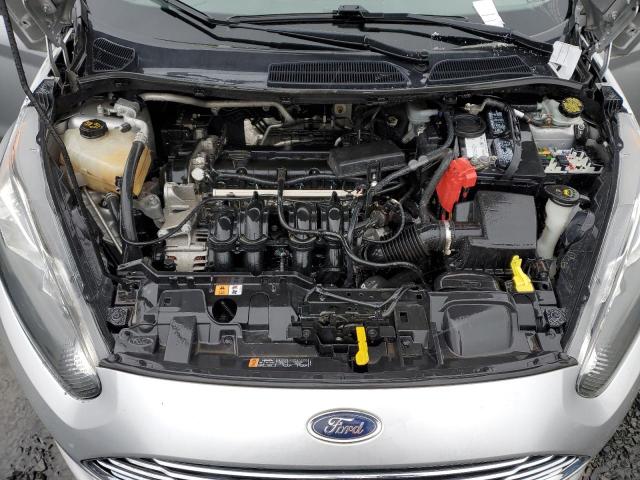 3FADP4BJ4JM114498 - 2018 FORD FIESTA SE SILVER photo 11