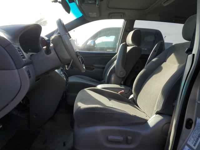 5TDZA22C14S177540 - 2004 TOYOTA SIENNA XLE SILVER photo 7