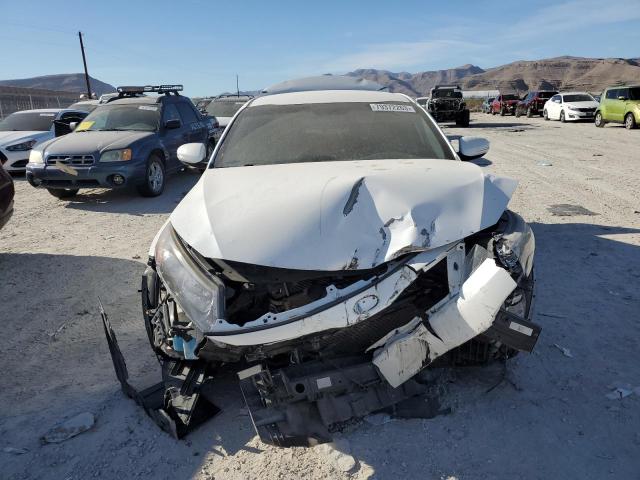 5XXGM4A73EG348855 - 2014 KIA OPTIMA LX WHITE photo 5