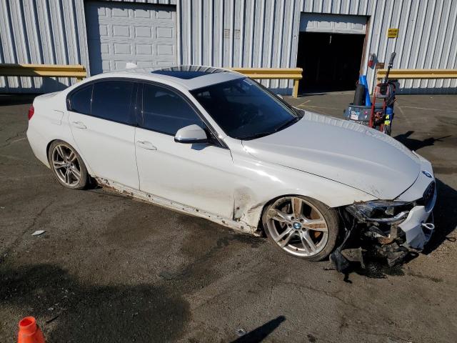 WBA8B3G51GNT62834 - 2016 BMW 340 I Weiß Foto 4