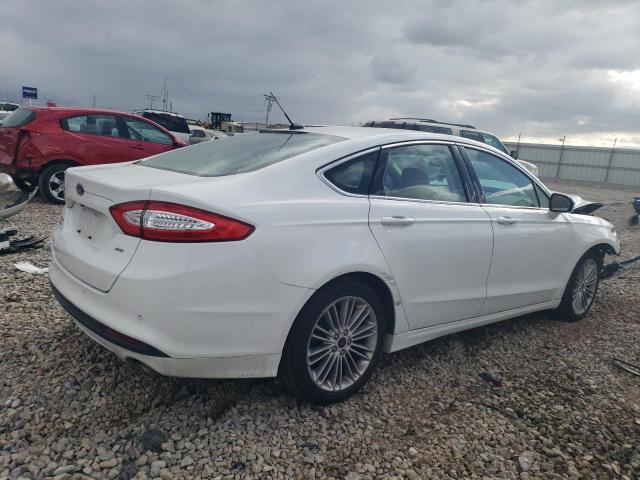 3FA6P0HD2GR157302 - 2016 FORD FUSION SE WHITE photo 3