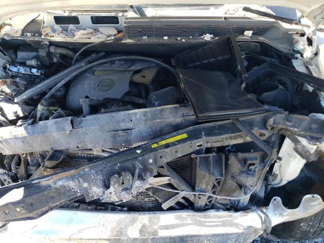 1N6AA07C38N326419 - 2008 NISSAN TITAN XE WHITE photo 11