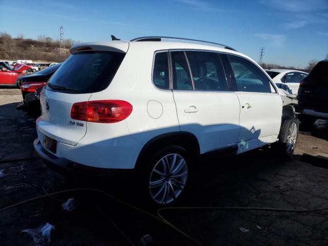 WVGAV7AX3FW605030 - 2015 VOLKSWAGEN TIGUAN S WHITE photo 3