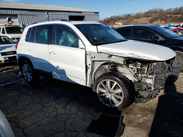 WVGAV7AX3FW605030 - 2015 VOLKSWAGEN TIGUAN S WHITE photo 4