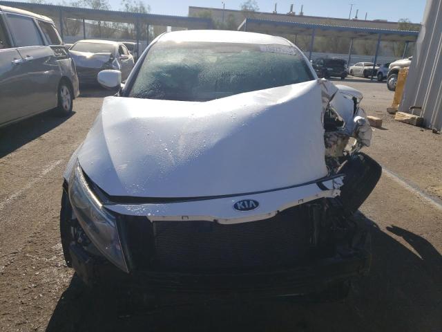 KNAGM4A79F5589693 - 2015 KIA OPTIMA LX WHITE photo 5