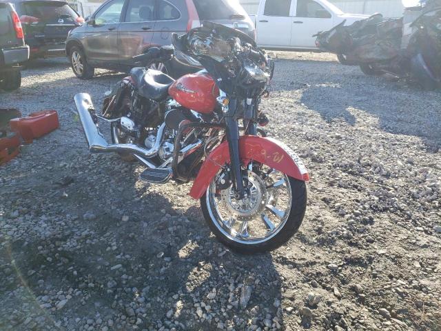 2010 HARLEY-DAVIDSON FLHX, 