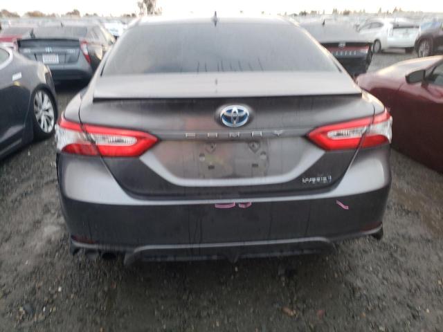 4T1G31AK6LU518246 - 2020 TOYOTA CAMRY SE GRAY photo 6