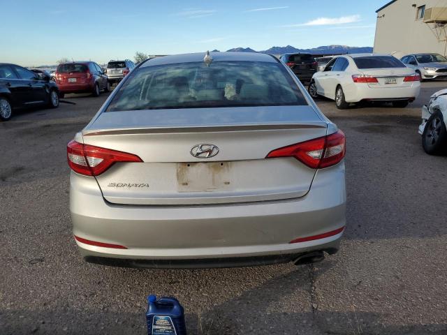 5NPE24AF5GH374725 - 2016 HYUNDAI SONATA SE SILVER photo 6