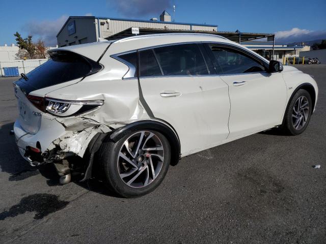 SJKCH5CP8HA031317 - 2017 INFINITI QX30 BASE 白色 照片 3