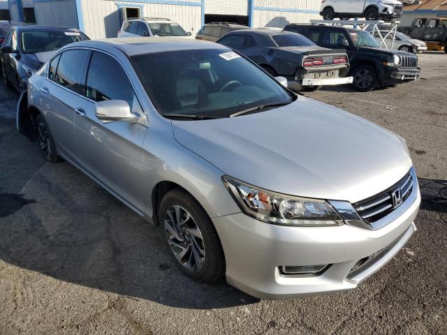 1HGCR3F95DA042319 - 2013 HONDA ACCORD TOURING SILVER photo 4