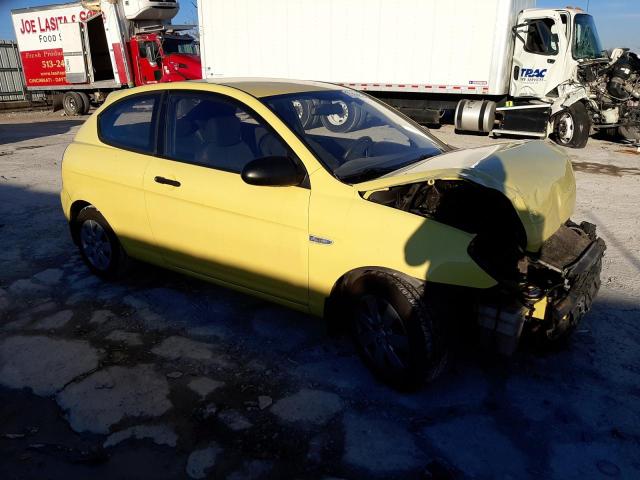 KMHCM36CX9U122385 - 2009 HYUNDAI ACCENT GS YELLOW photo 4