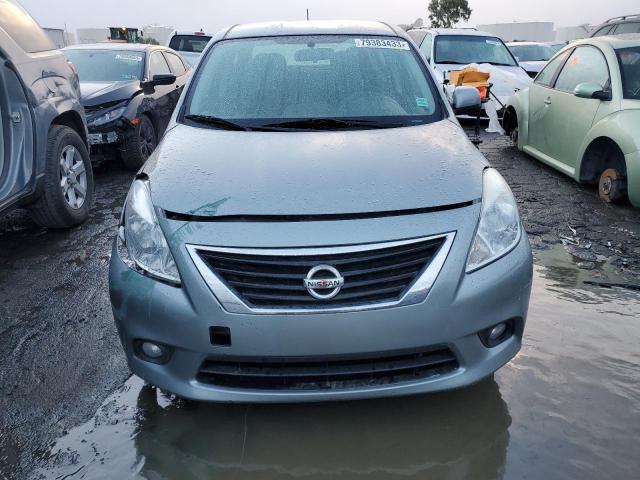 3N1CN7AP7DL878751 - 2013 NISSAN VERSA S GRAY photo 5