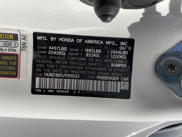 19UNC1B05JY000032 - 2018 ACURA NSX WHITE photo 10