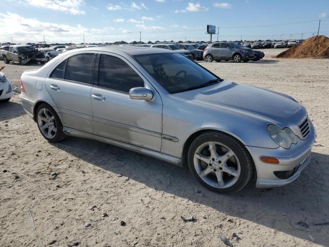 WDBRF52H37E026562 - 2007 MERCEDES-BENZ C 230 SILVER photo 4