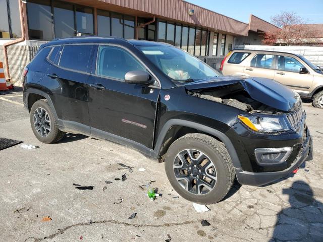 3C4NJDDB6KT653718 - 2019 JEEP COMPASS TRAILHAWK BLACK photo 4