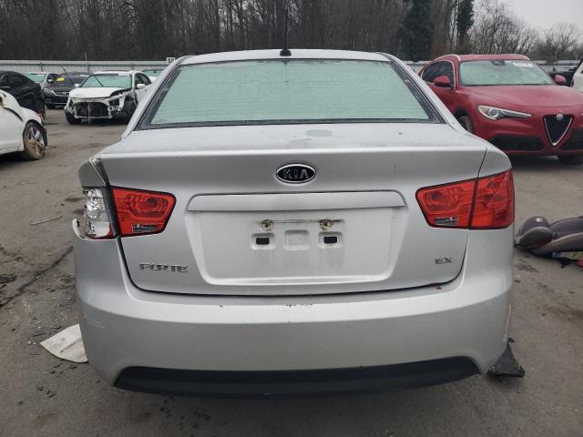 KNAFU4A21C5496128 - 2012 KIA FORTE EX SILVER photo 6