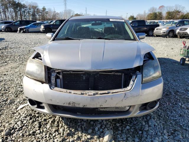 4A32B2FF8BE007677 - 2011 MITSUBISHI GALANT FE SILVER photo 5