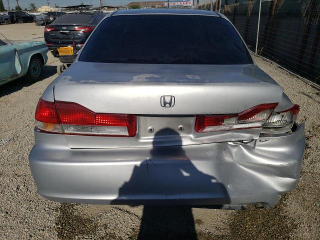 1HGCG66541A110545 - 2001 HONDA ACCORD LX SILVER photo 6