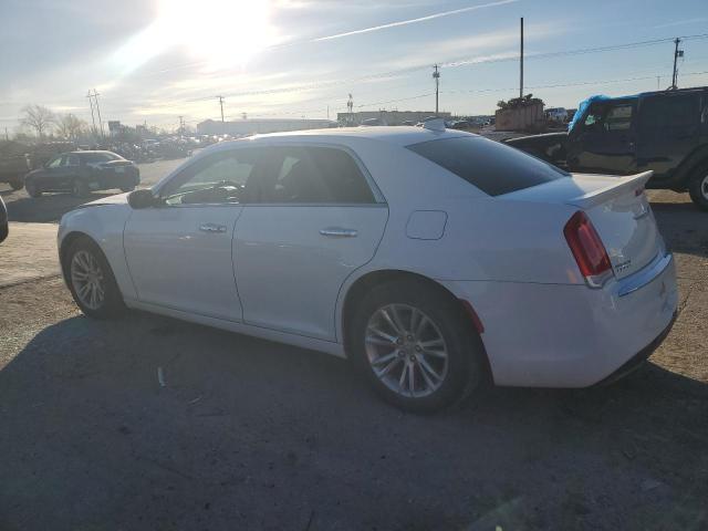 2C3CCAEG1HH559827 - 2017 CHRYSLER 300C WHITE photo 2