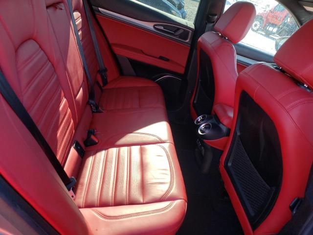 ZASPAKBN4K7C65053 - 2019 ALFA ROMEO STELVIO TI GRAY photo 11