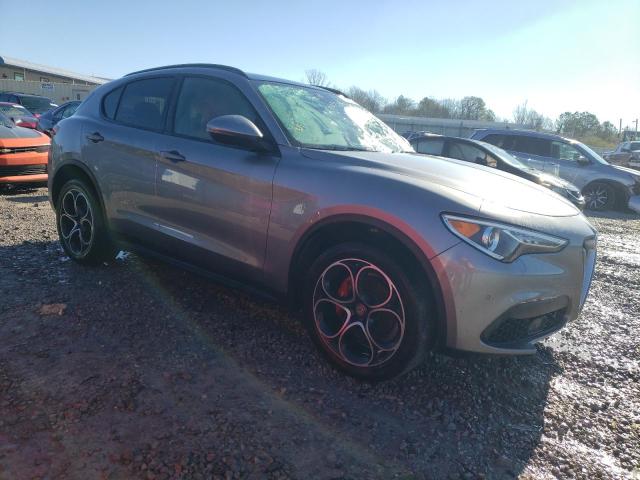 ZASPAKBN4K7C65053 - 2019 ALFA ROMEO STELVIO TI GRAY photo 4