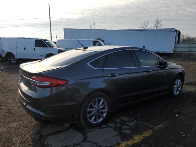 3FA6P0HD1HR122459 - 2017 FORD FUSION SE GRAY photo 3