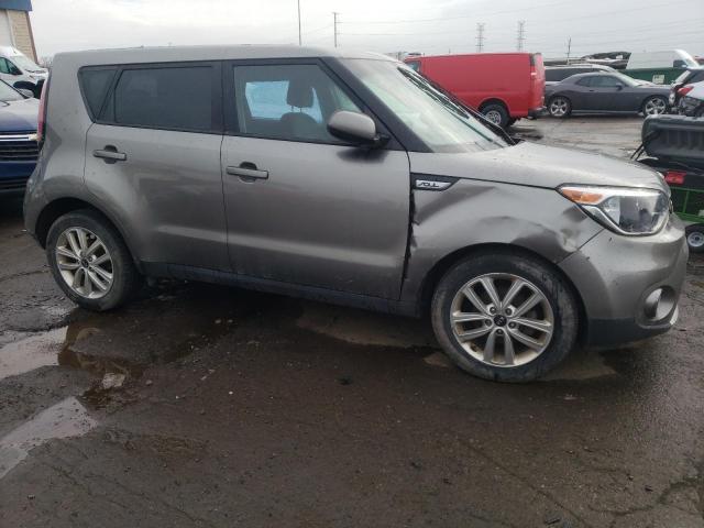 KNDJP3A56H7493214 - 2017 KIA SOUL + GRAY photo 4