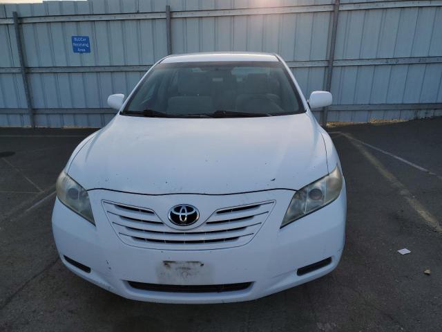 4T1BE46KX7U696083 - 2007 TOYOTA CAMRY CE WHITE photo 5