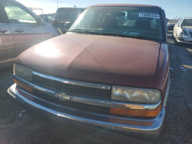 1GCCS19X5W8115703 - 1998 CHEVROLET S TRUCK S10 RED photo 5