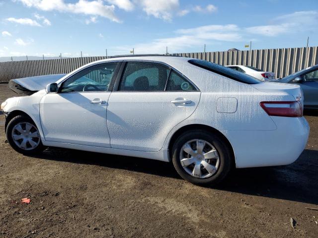 4T1BE46K17U619327 - 2007 TOYOTA CAMRY CE WHITE photo 2