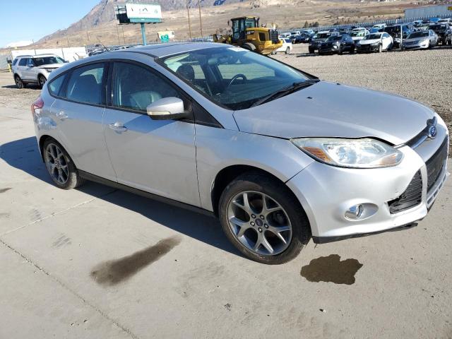 1FADP3K21DL245929 - 2013 FORD FOCUS SE SILVER photo 4