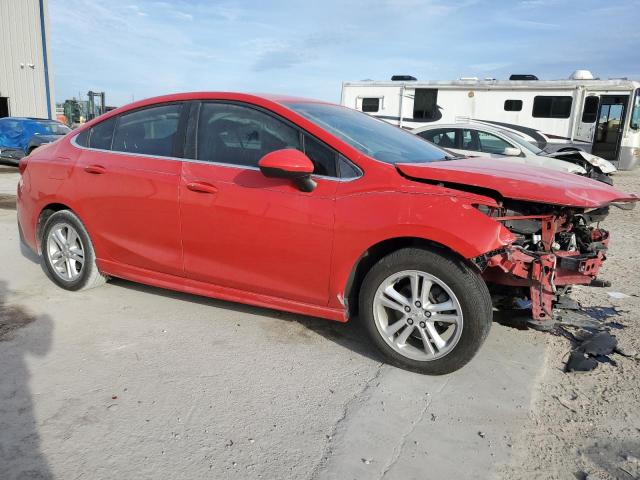 1G1BE5SM0H7270445 - 2017 CHEVROLET CRUZE LT RED photo 4