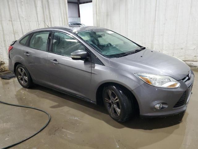 1FADP3F22EL320522 - 2014 FORD FOCUS SE GRAY photo 4