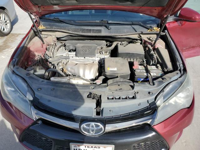 4T1BF1FK0GU532062 - 2016 TOYOTA CAMRY LE RED photo 11